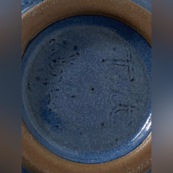 HANDMADE Wheel Thrown Pottery Jar with Lid Blue with White Design - Picture 7 of 13